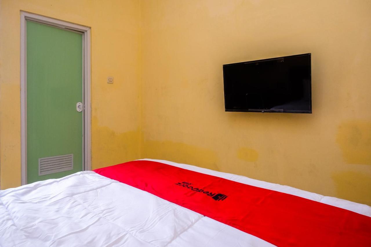 Reddoorz Syariah @ Griya Thamrin Manahan Solo Luaran gambar